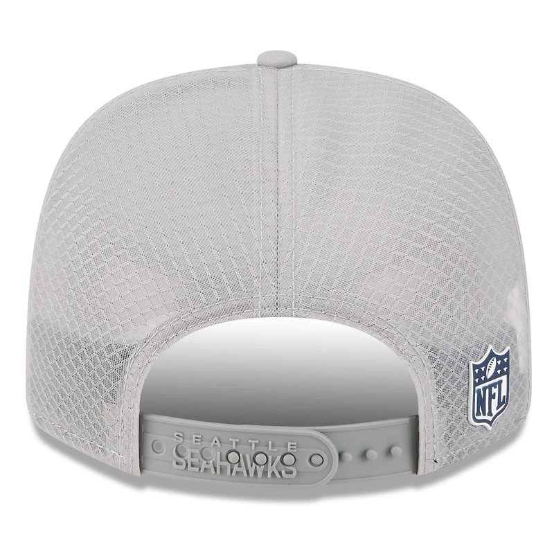 Casquette camionneur ajustable 9SEVENTY gris New Era pour homme, édition 2025 des Seattle Seahawks
