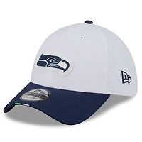 Men's New Era  White/College Navy Seattle Seahawks 2025 NFL Training Camp 39THIRTY Flex Hat
