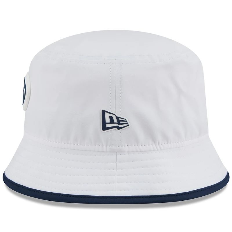 Bob New Era blanche extensible pour homme, camp d'entraînement NFL 2025 des Seattle Seahawks