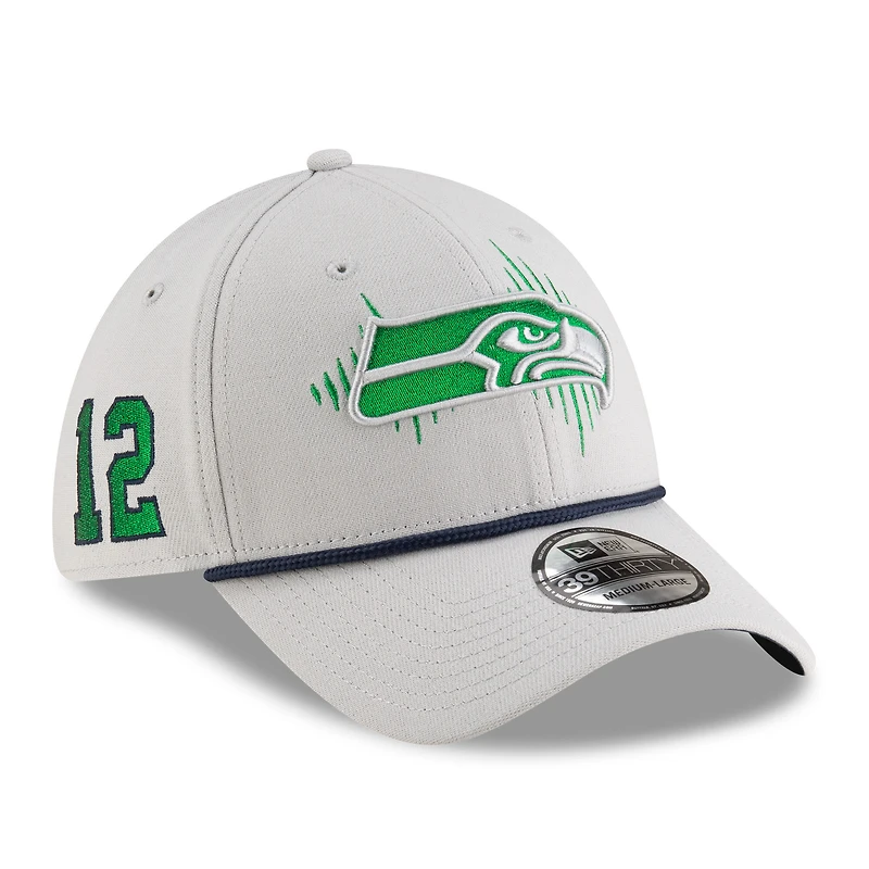 Casquette 39THIRTY Flex On-Field pour homme, collection 2025 Rivalries des Seattle Seahawks, gris loup New Era