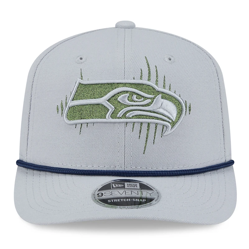 Casquette ajustable 9SEVENTY gris loup New Era pour homme, collection Rivalries 2025 des Seattle Seahawks