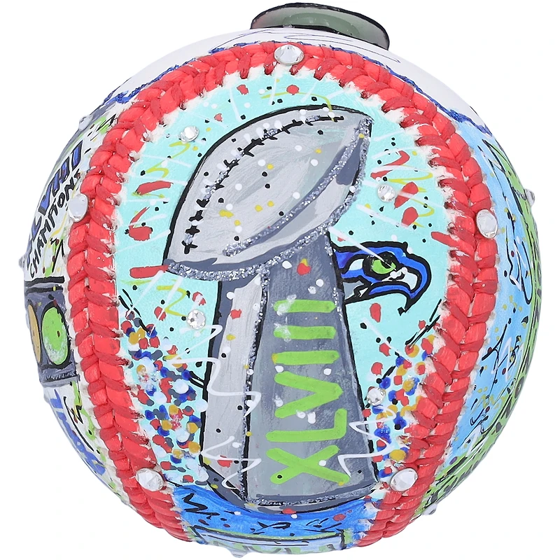 Baseball autographié par Russell Wilson des Seattle Seahawks - Illustration de Charles Fazzino - B679435