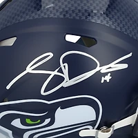 Casque Riddell Speed authentique autographié par Sam Darnold des Seattle Seahawks