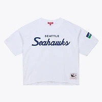 T-shirt court blanc Mitchell & Ness pour femme, motif entraîneur-chef des Seattle Seahawks