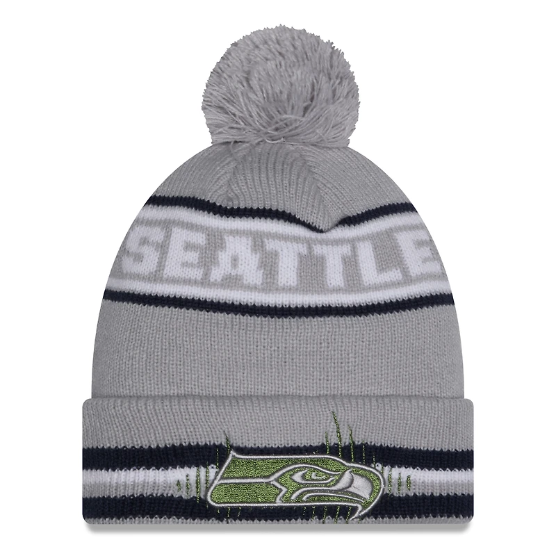 Bonnet en tricot à revers classique avec pompon, collection Rivalries 2025 de New Era pour femme, gris loup, Seattle Seahawks