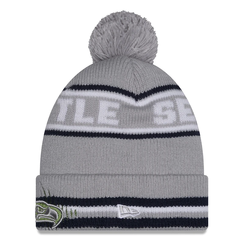 Bonnet en tricot à revers classique avec pompon, collection Rivalries 2025 de New Era pour femme, gris loup, Seattle Seahawks