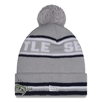Bonnet en tricot à revers classique avec pompon, collection Rivalries 2025 de New Era pour femme, gris loup, Seattle Seahawks