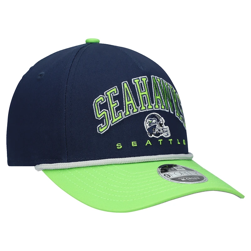 Casquette ajustable 9FORTY A-Frame de Seattle Seahawks Arch de New Era pour jeunes, bleu marine/vert fluo