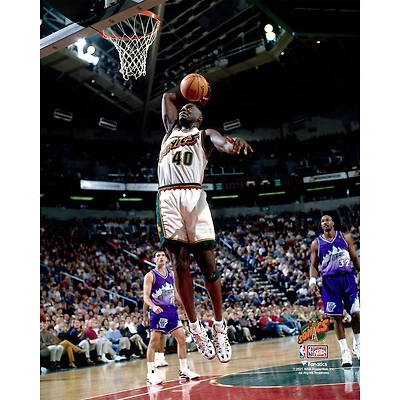 Shawn Kemp Seattle SuperSonics Unsigned Hardwood Classics Tomahawk Slam Dunk Photograph