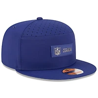 Casquette snapback 9FIFTY à panneau fendu New Era bleu marine NFL 2025 Sideline Quill Tech pour homme