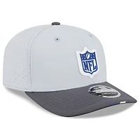 Casquette ajustable New Era 9SEVENTY grise/graphite pour homme, édition 2025 du camp d'entraînement NFL