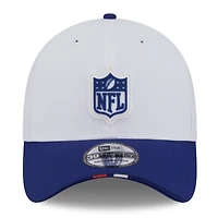 Men's New Era  White/Navy 2025 NFL Training Camp 39THIRTY Flex Hat