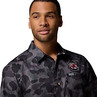 Men's Columbia Black South Carolina Gamecocks Super Slack Tide Omni-Wick Button-Up Shirt