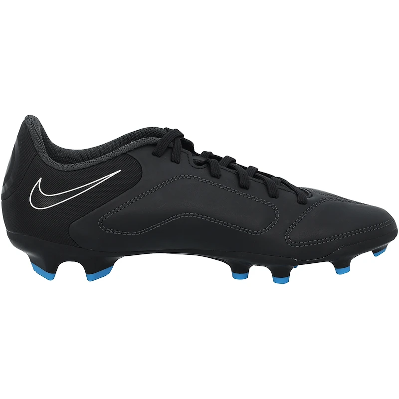 Chaussures de football Nike Tiempo noires autographiées par Fernando Torres, membre de l'équipe nationale espagnole.