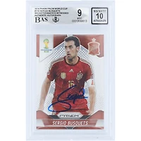 Carte autographiée de Sergio Busquets (équipe nationale espagnole) - Panini Prizm Coupe du Monde 2014 n° 174, authentifiée par Beckett Fanatics Witnessed (9/10).