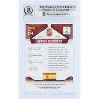 Carte autographiée de Sergio Busquets (équipe nationale espagnole) - Panini Prizm Coupe du Monde 2014 n° 174, authentifiée par Beckett Fanatics Witnessed (9/10).