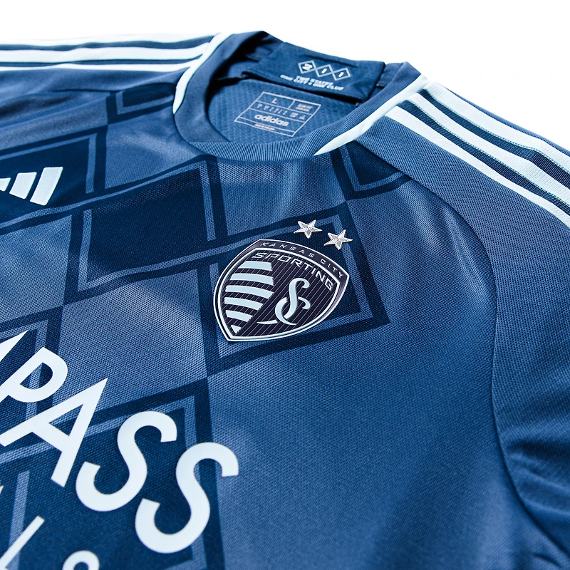 Maillot de joueur adidas Daniel Salloi pour hommes, bleu marine, Sporting Kansas City 2024 Diamonds, Our Forever Authentic Player
