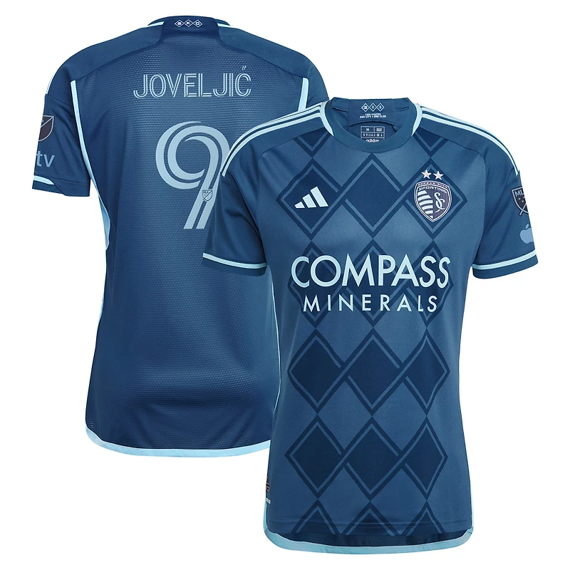 Maillot de joueur adidas Dejan Joveljic bleu marine Sporting Kansas City 2025 Diamonds Our Forever Authentic pour homme