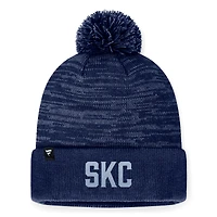 Bonnet en tricot à revers discret Fanatics Heather Navy Sporting Kansas City pour hommes avec pompon