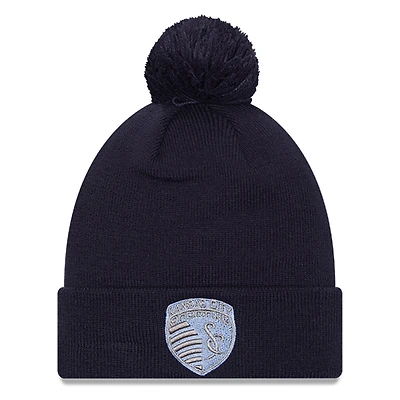 Bonnet en tricot à revers et revers en jersey New Era Sporting Kansas City bleu marine avec pompon pour hommes