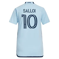 Maillot de joueur réplique adidas Daniel Salloi Sporting Kansas City 2024 Hoops 4.0 bleu clair pour femme