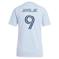 Maillot réplique de joueur adidas Dejan Joveljic bleu clair Sporting Kansas City One KC pour femme