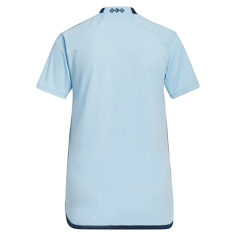 Maillot adidas bleu clair Sporting Kansas City 2023 Hoops 4.0 Replica pour femme
