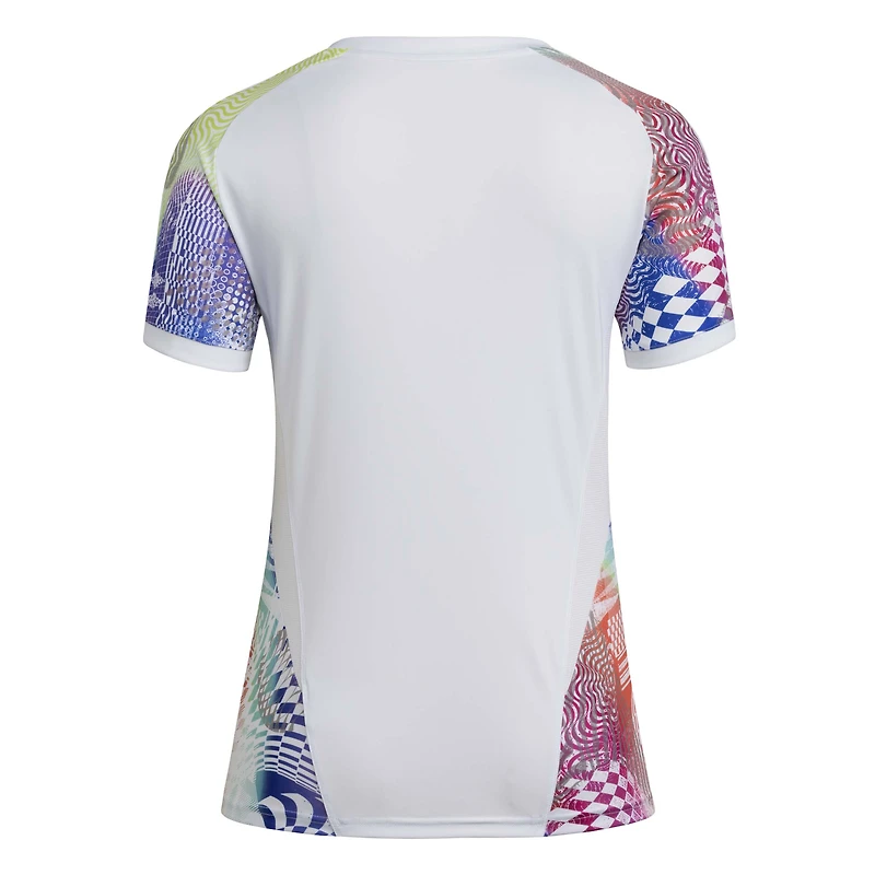 Maillot d'avant-match adidas blanc Sporting Kansas City 2025 Pride pour femme