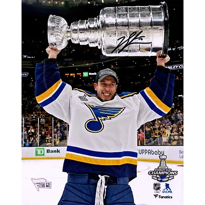 Jordan Binnington St. Louis Blues 2019 Champions de la Coupe Stanley dédicacé 8" x 10" Raising Cup Photographie
