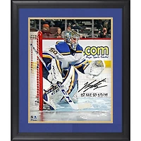 Photo encadrée et autographiée de Jordan Binnington (Blues de St. Louis), format 40,6 x 50,8 cm, avec inscription « 1er blanchissage en LNH le 7 janvier 2019 ».