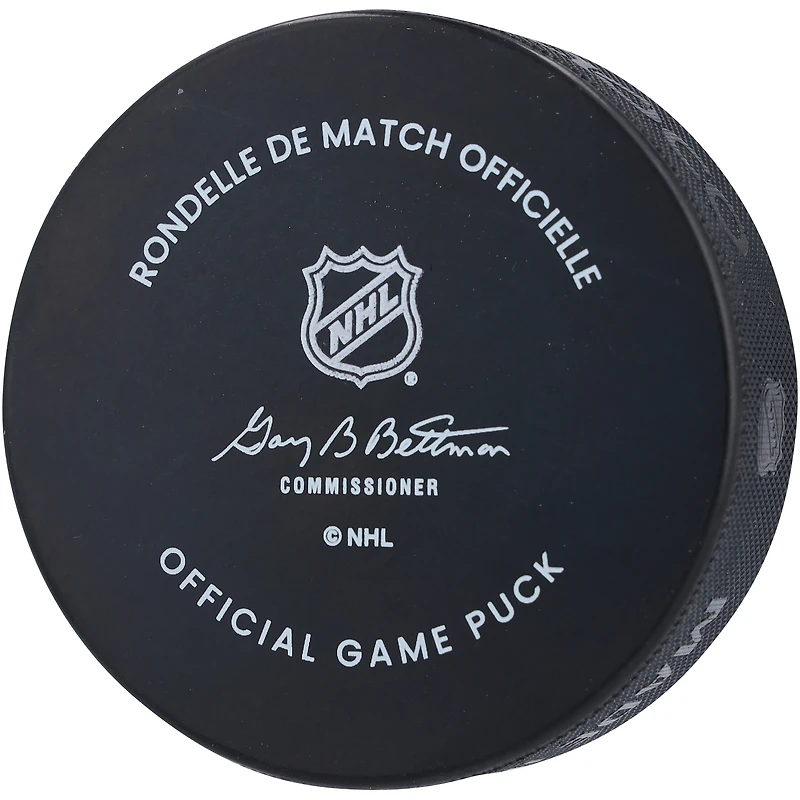 Rondelle de match officielle autographiée par Jordan Kyrou des Blues de St. Louis lors de la Classique hivernale de la LNH 2025