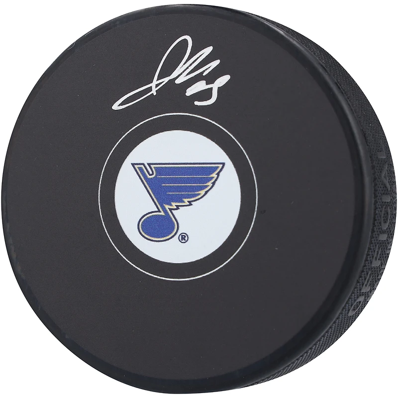Rondelle de hockey autographiée par Jordan Kyrou des Blues de St. Louis