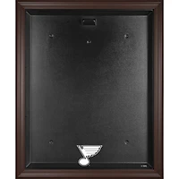 Vitrine de présentation du maillot avec logo encadré marron des Blues de St. Louis