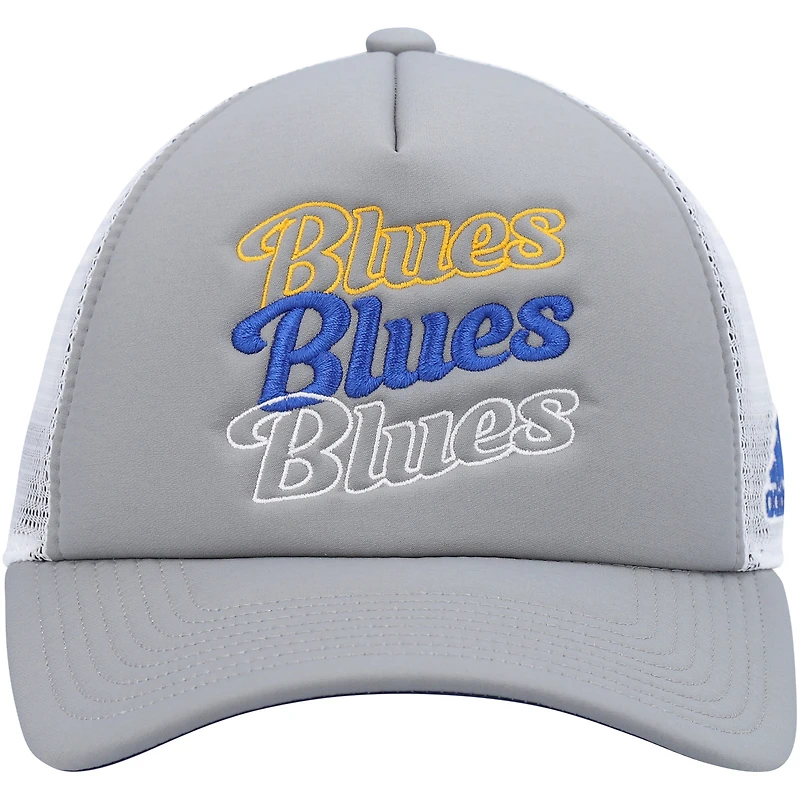 Casquette Snapback de camionneur en mousse adidas St. Louis Blues pour femmes, gris/blanc