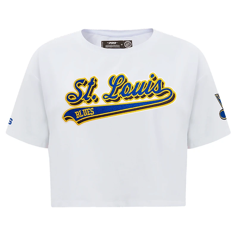 T-shirt court Pro Standard blanc St. Louis Blues Boxy Script Tail pour femmes