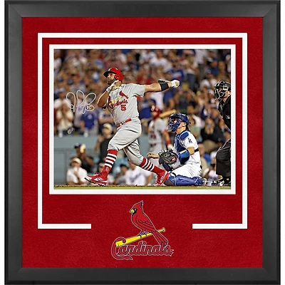 Photographie encadrée de luxe autographiée du 700e coup de circuit des Cardinals de St. Louis d'Albert Pujols, 16'' x 20''