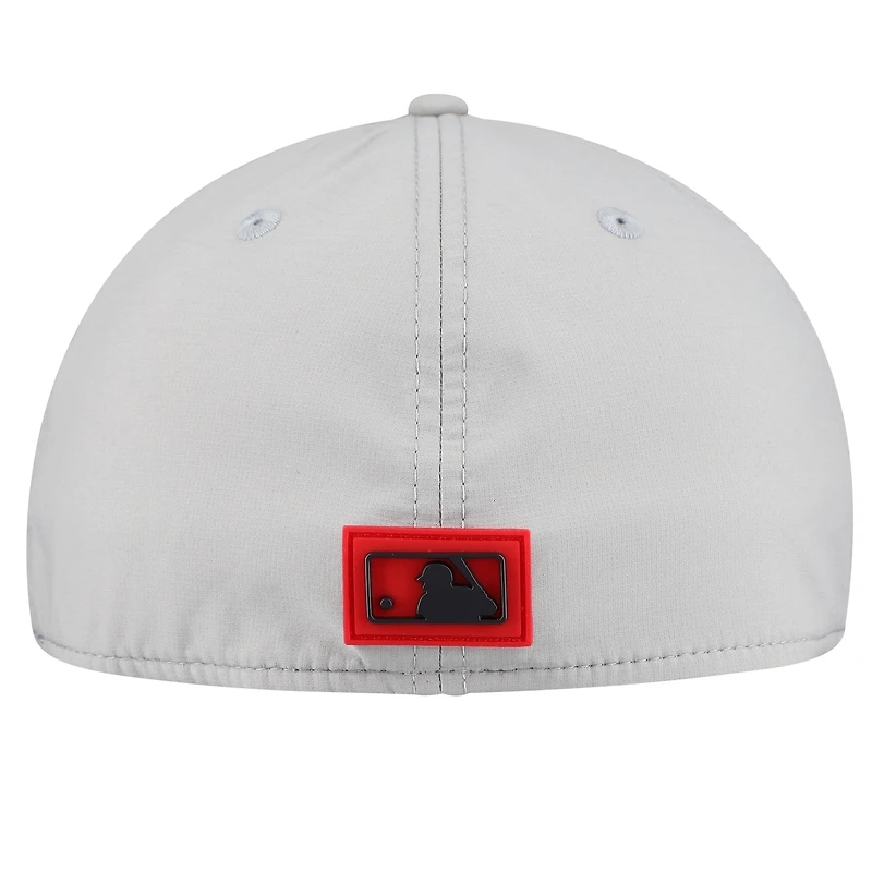 Casquette New Era Flex grise pour homme, modèle St. Louis Cardinals 2026 Clubhouse Alternate 39THIRTY