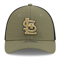 Casquette New Era pour homme, olive, St. Louis Cardinals, 2026 Armed Forces Day, modèle 39THIRTY M-Crown Flex