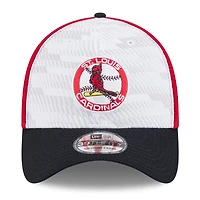 Men's New Era Red/Black St. Louis Cardinals 2025 MLB Clubhouse 39THIRTY Flex Hat