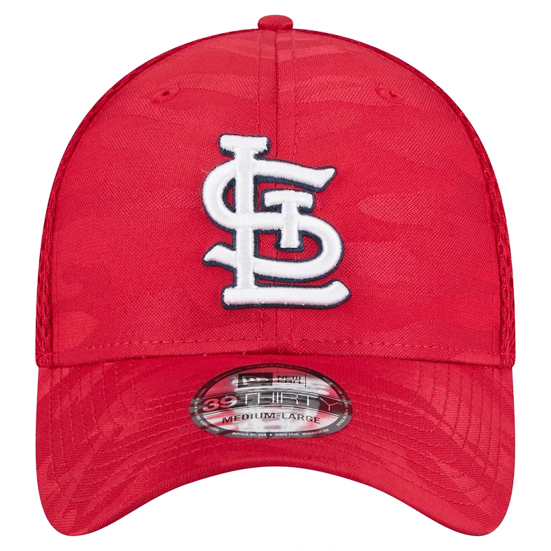 Casquette New Era 39THIRTY Flex rouge à motif camouflage subtil des Cardinals de Saint-Louis pour homme