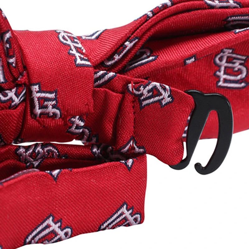 Nœud papillon rouge à motifs répétés des Cardinals de Saint-Louis pour homme