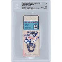 Billet authentifié 3/10 d'Ozzie Smith pour le match 4 des Séries mondiales 1982 des Cardinals de St. Louis, daté du 16 octobre 1982 et portant l'inscription « W.S. Champ », présenté par des fans de Beckett.