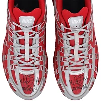 Crampons Nike gris et rouges portés en match par Willson Contreras (St. Louis Cardinals) lors de la saison 2025 de la MLB, avec inscription « Portés en match » - NF70443557-58