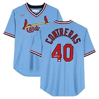 Maillot réplique Nike Cooperstown bleu clair autographié par Willson Contreras des Cardinals de Saint-Louis