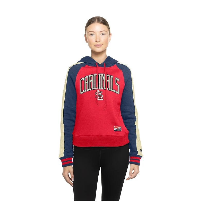 Sweat à capuche court manches raglan rouge St. Louis Cardinals Cooperstown Collection pour femme de New Era