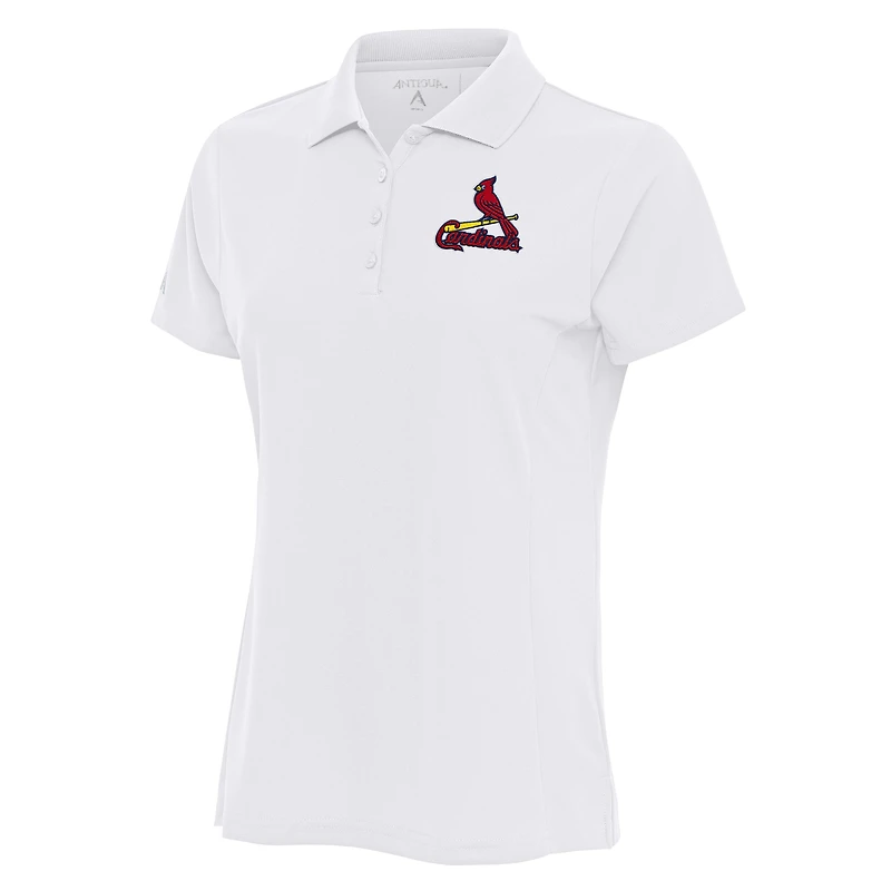 Polo piqué Legacy blanc pour femme avec logo des Cardinals de St. Louis Antigua