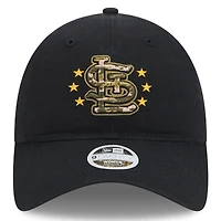 Casquette réglable 9TWENTY pour la Journée des Forces armées 2024 New Era noire des Cardinals de Saint-Louis pour femme