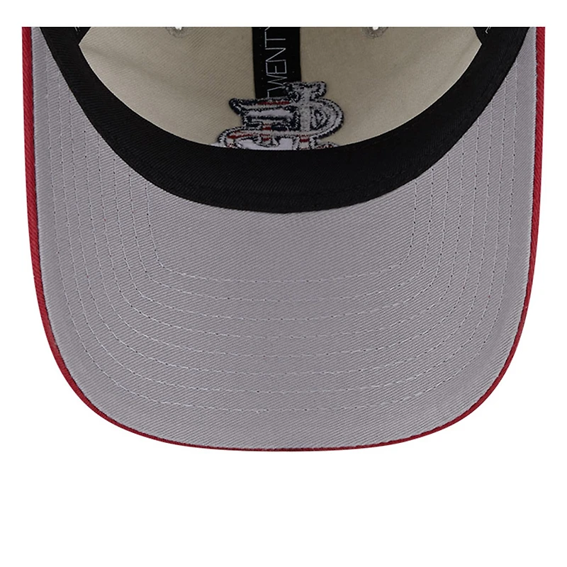 Casquette réglable New Era kaki/rouge St. Louis Cardinals 2024 4 juillet 9TWENTY pour femme