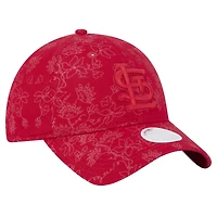 Casquette ajustable 9TWENTY à motif floral ton sur ton pour femme des Cardinals de St. Louis de New Era