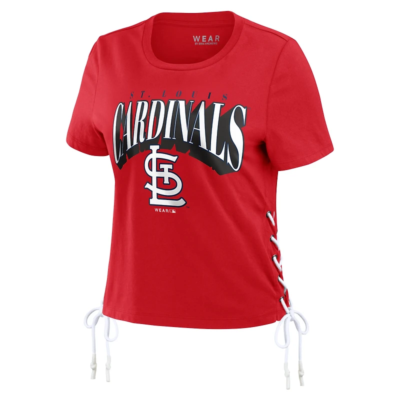 WEAR by Erin Andrews T-shirt court rouge à lacets sur le côté des Cardinals de St. Louis pour femmes